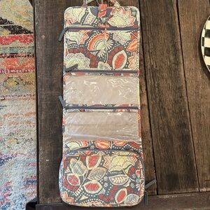 Vera Bradley Retired Nomadic Floral Hanging Travel Makeup Toiletry Organizer Bag